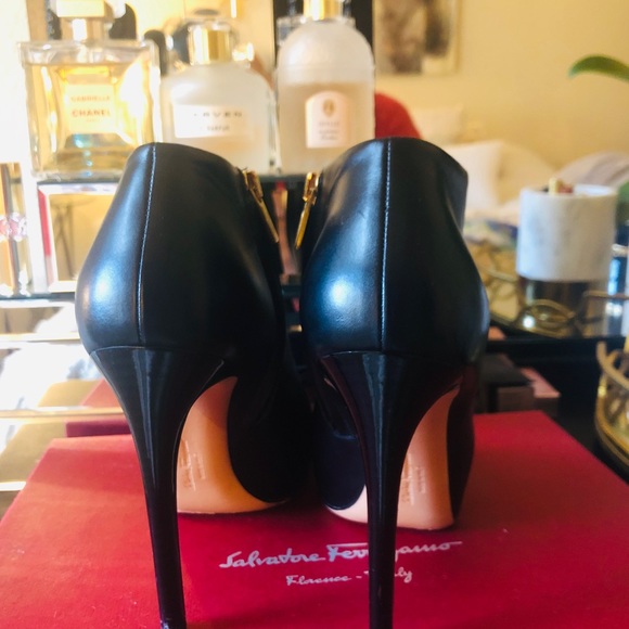 Salvatore Ferragamo - Picture 2 of 4